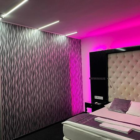 Titan Centrum Apartman Nyíregyháza Екстериор снимка